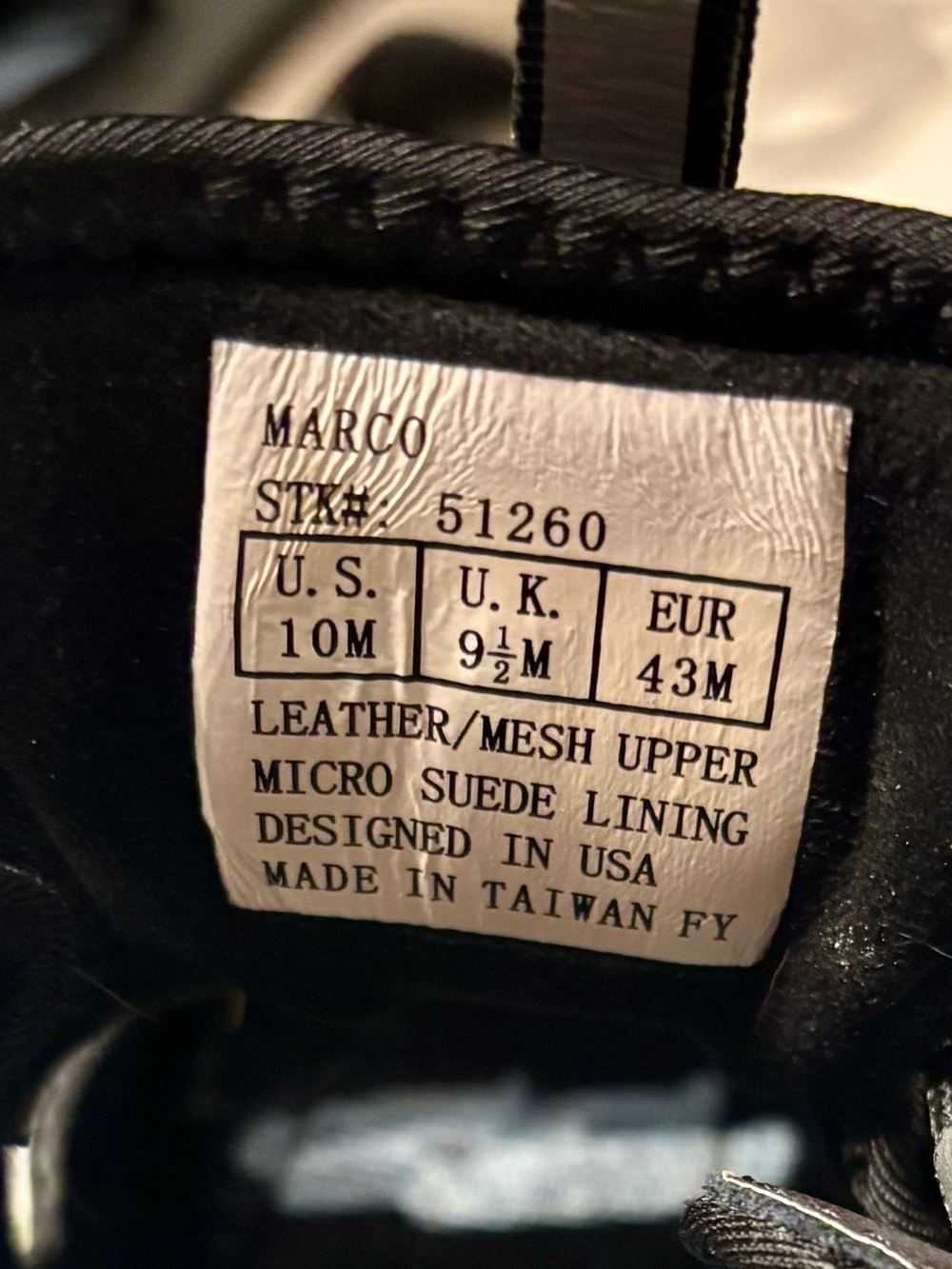 pair of men’s Dr comfort shoes, Marco. Size 10M - Picture 9 of 9